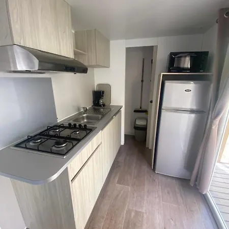 Mobil 4 Personnes Kamp alanı